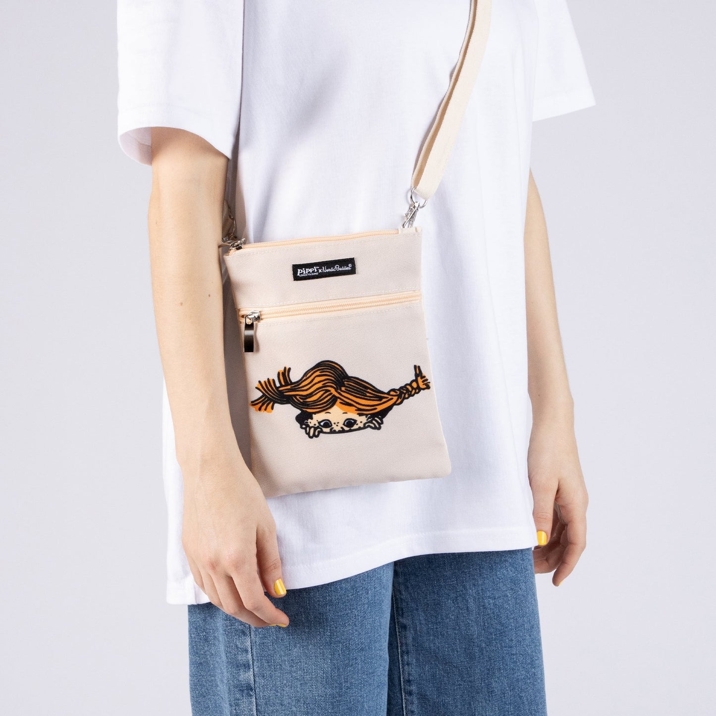 Pippi Passport Bag - Beige